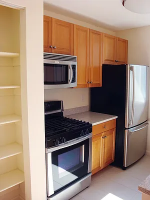 Rented by Sotheby's International Realty | media 25