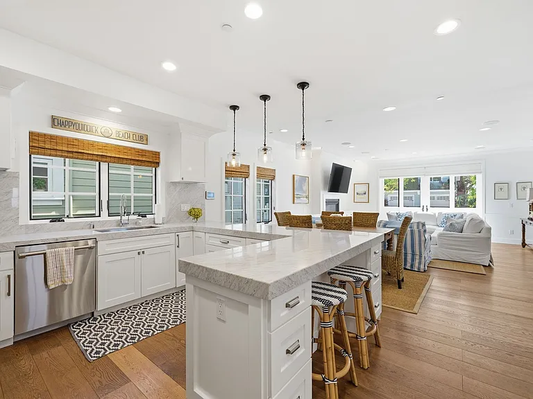 305 Montero St — Photo 11