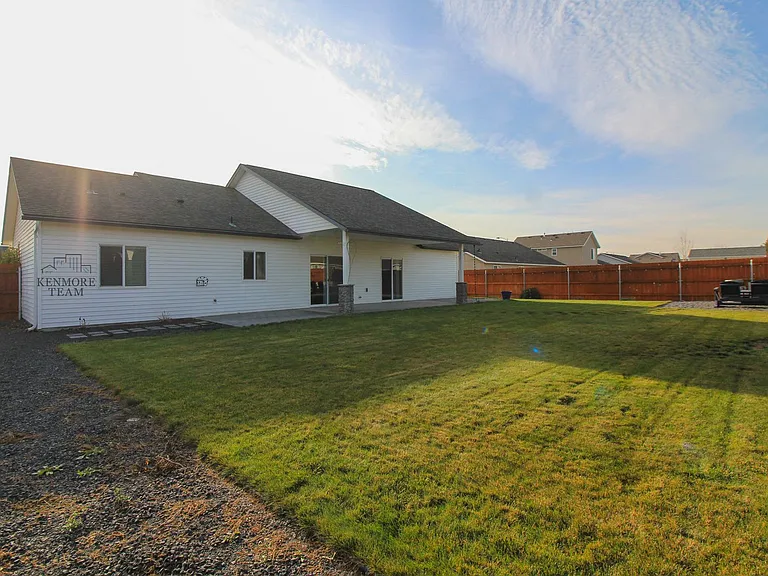4803 Catalonia Dr — Photo 12