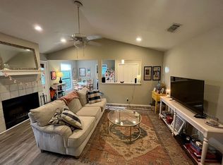 4403 1/2 Duval St APT B, Austin, TX 78751