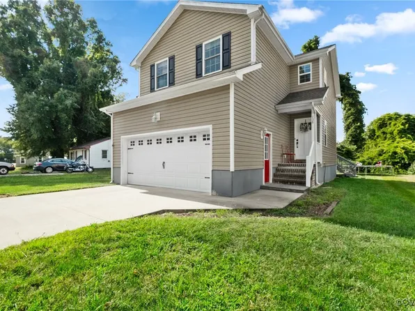 138 Ogden St, West Point, VA 23181