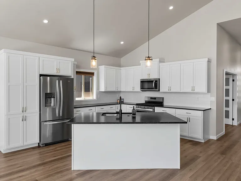 1452 W Moselle Dr — Photo 7