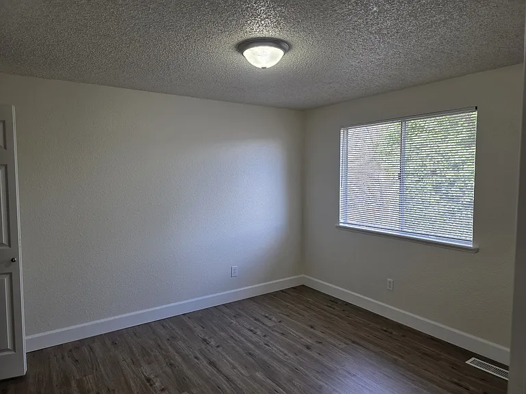 Bedroom #1