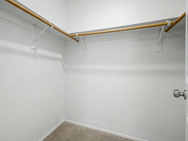 10547 Lilac Tree Ave — Photo 17