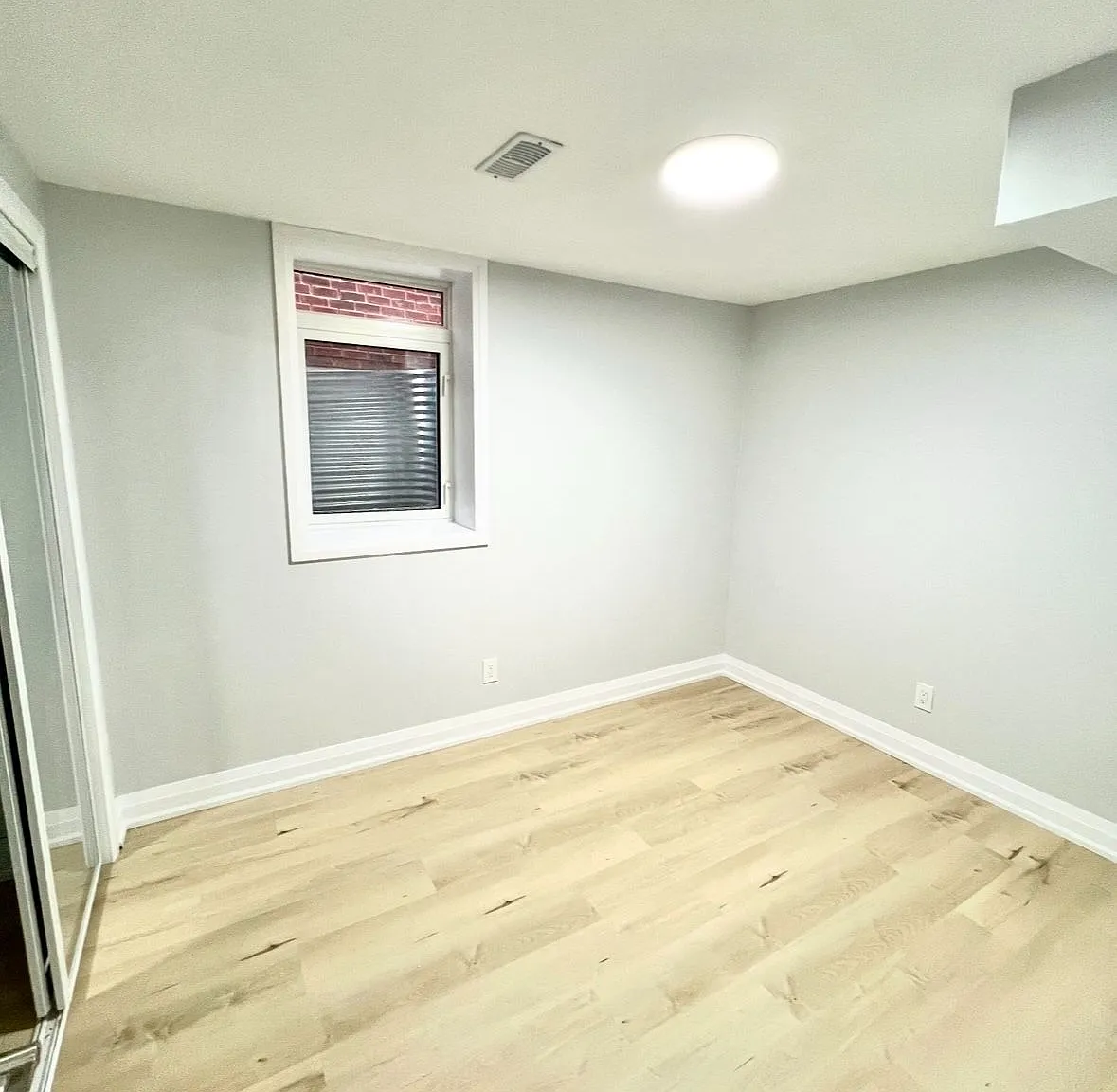 2 bed, $1,900 — Photo 4