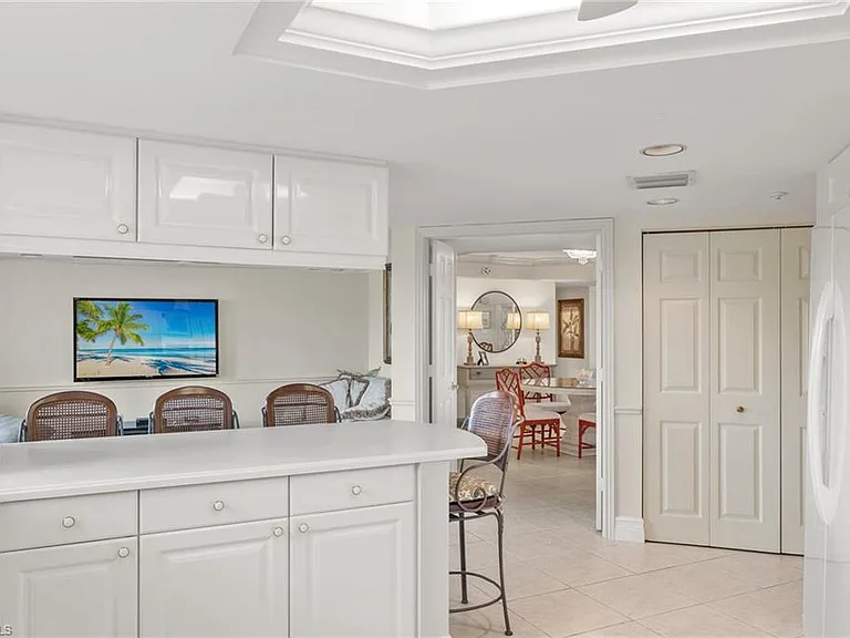 6849 Grenadier Blvd #201 — Photo 14