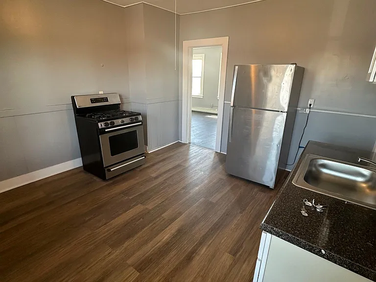926 Wethersfield Ave #1C — Photo 1