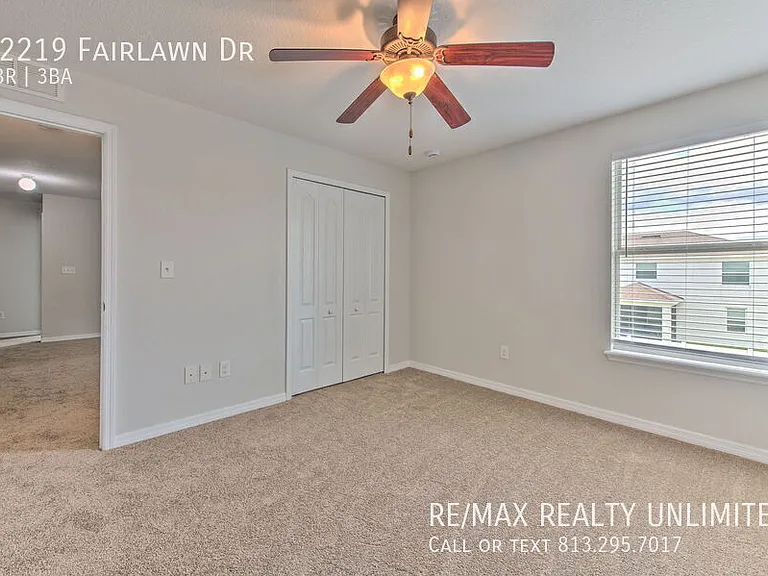 12219 Fairlawn Dr — Photo 29