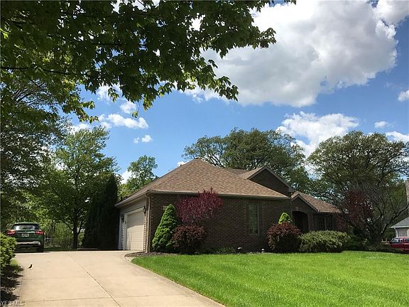 3rd image of 6392 Ledgewood Dr
