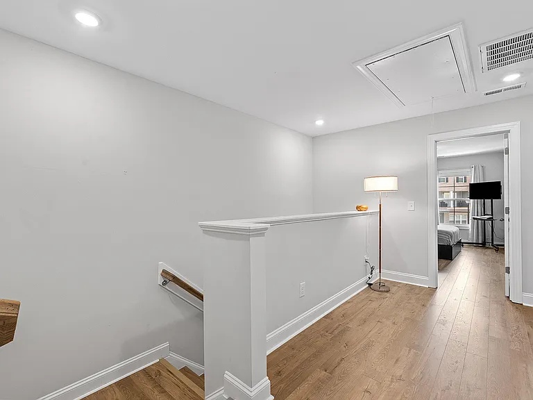 1127 Breadsell Ln — Photo 22