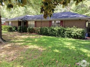 96 N Commerce St, Ackerman, MS 39335
