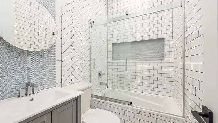 Rented by Nooklyn NYC LLC | media 42