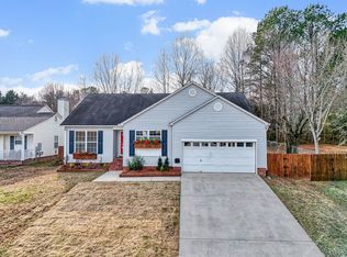 203 N Sandy Brook Way, Simpsonville, SC 29680