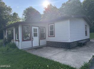 105 Colt Ln, Portage, PA 15946