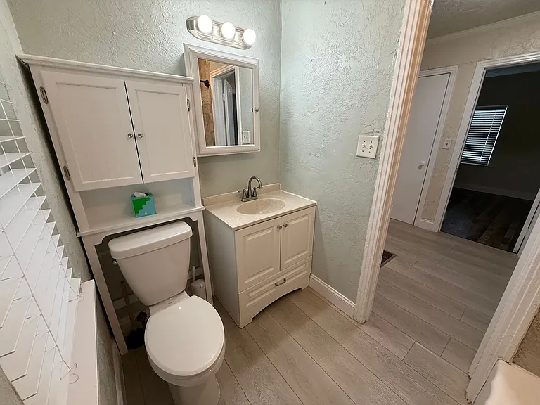 3833 Iris St N — Photo 19