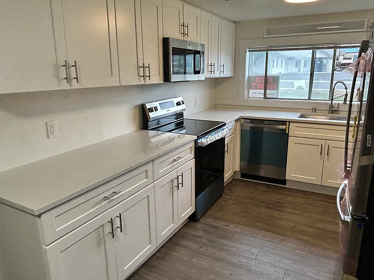 412 W 14th Ave — Photo 6