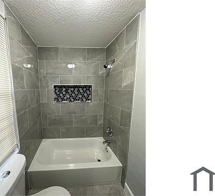 4th image of 1024 W 22nd St