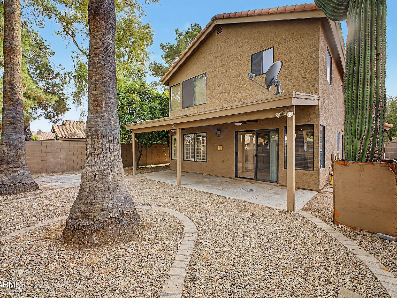 3 bed, 2.5 bath, 2046 sqft, $3,000 — Photo 3
