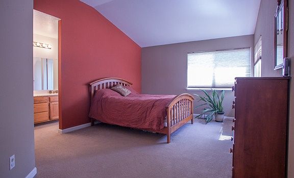 4th image of 2212 Southwood Dr