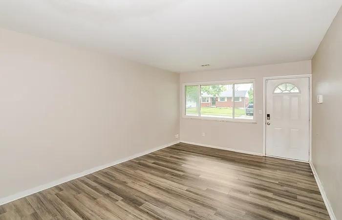 2372 Bluelark Dr — Photo 3