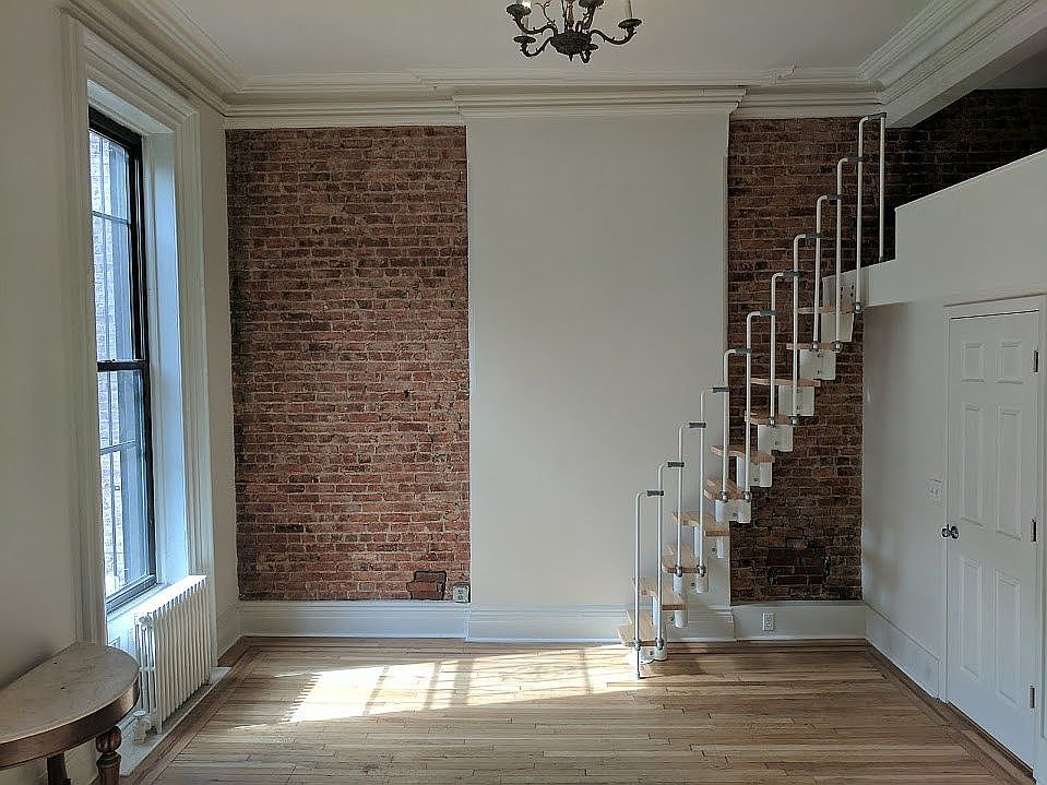 1st image of 144 Park Pl #3