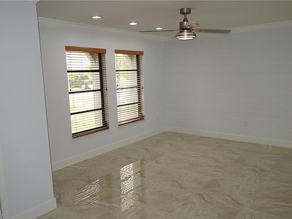2nd image of 531 SE 20th Ct