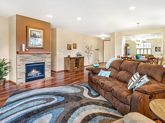 4th image of 4700 Bend Ct NE