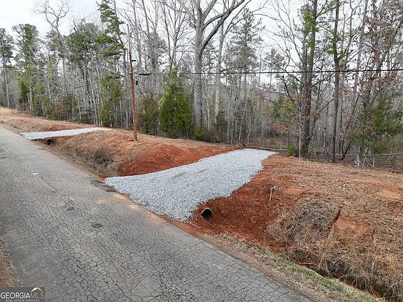 2nd image of 183 Rock Creek Rd