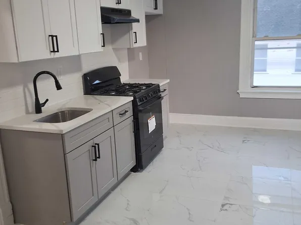 246 Park Ave, East Orange, NJ 07017