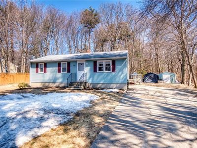 750 S Main St, Pascoag, RI, 02859