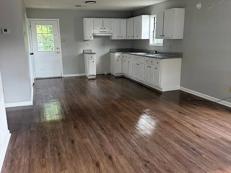 108 N Bond Ave #1 — Photo 10