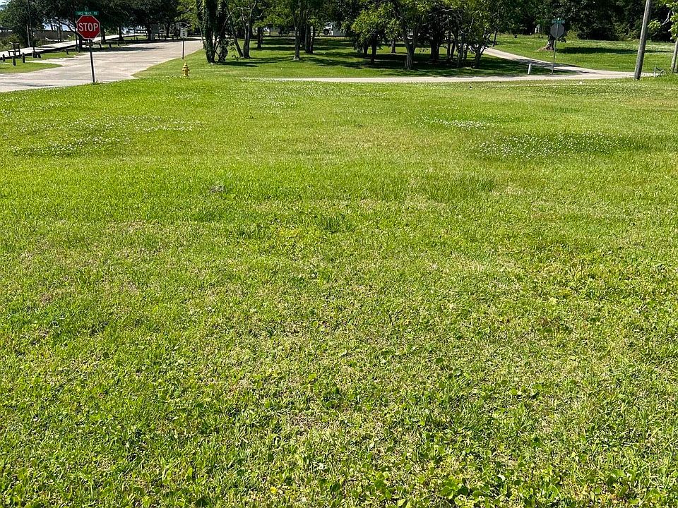 1st image of 3032 Race Track Rd