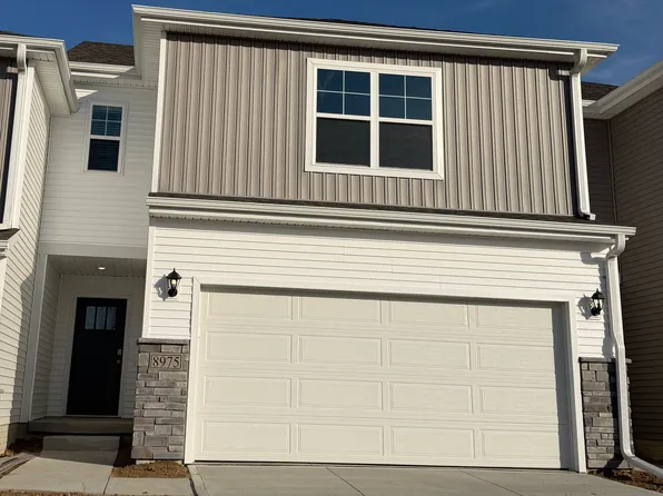 8975 N 167th St, Bennington, NE 68007