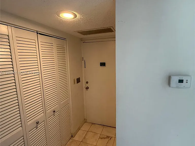 11111 Biscayne Blvd #7E — Photo 17