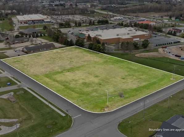 Eagle Way, Ashland, OH 44805