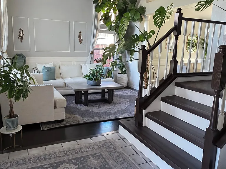 430 Guinevere Ct — Photo 4