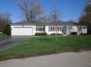 1734 George Ct, Glenview, IL 60025