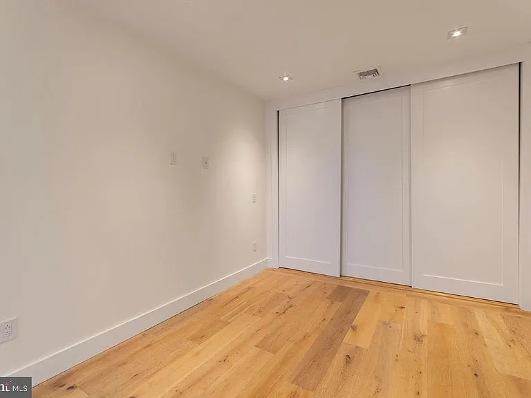 240 N 2nd St #2W — Photo 6