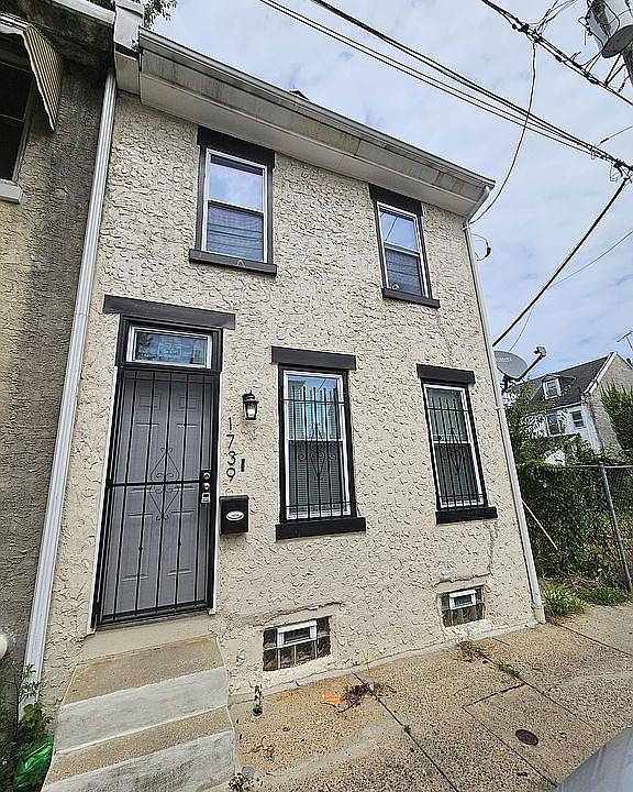 1st image of 1739 Margaret St