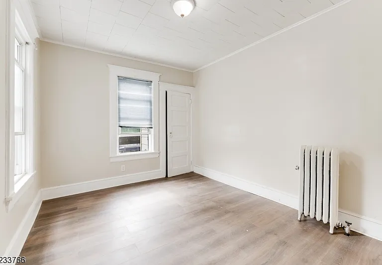 125 Main St #1 — Photo 9