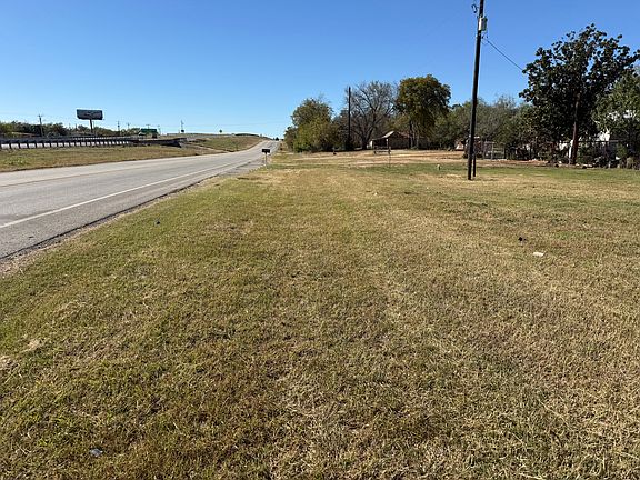 2nd image of 415 County Road 1585