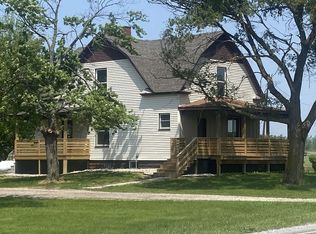 7977 N Portsmouth Rd, Bay City, MI 48708