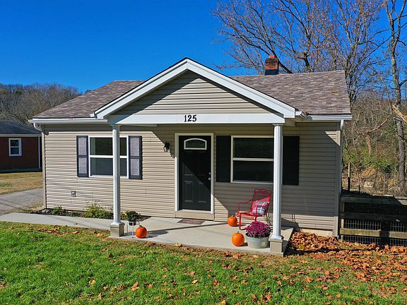 3rd image of 125 Crenshaw Ln