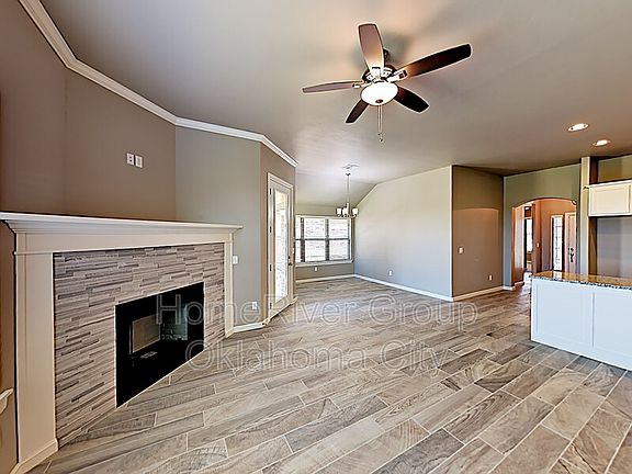 3rd image of 9428 NW 87th Pl