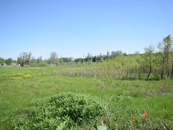 4262 North WOODCREST RIDGE DRIVE #Lt2, West Bend, WI 53095