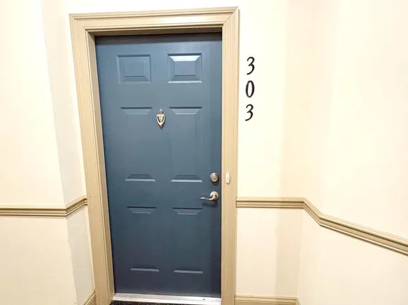 8603 Wintergreen Ct Unit 303, Odenton, MD 21113