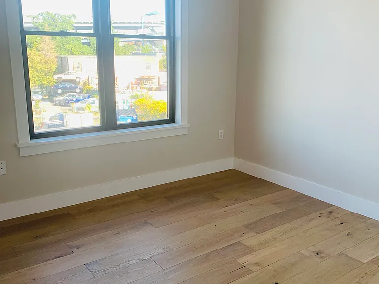 305 Webster Ave #308 — Photo 15