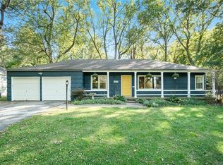 6825 W 82nd St, Overland Park, KS 66204