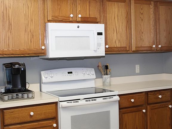 5th image of 1706 Coburn Ct