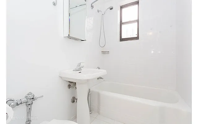 Sold by Douglas Elliman | media 14